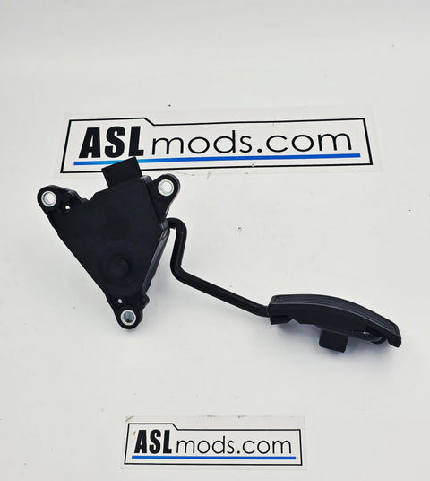 Genuine Nissan Patrol GU Throttle Pedal suit ZD30 CRD