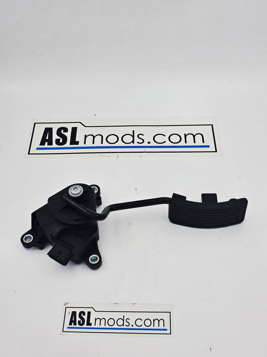 Genuine Nissan Patrol GU Throttle Pedal suit ZD30 CRD