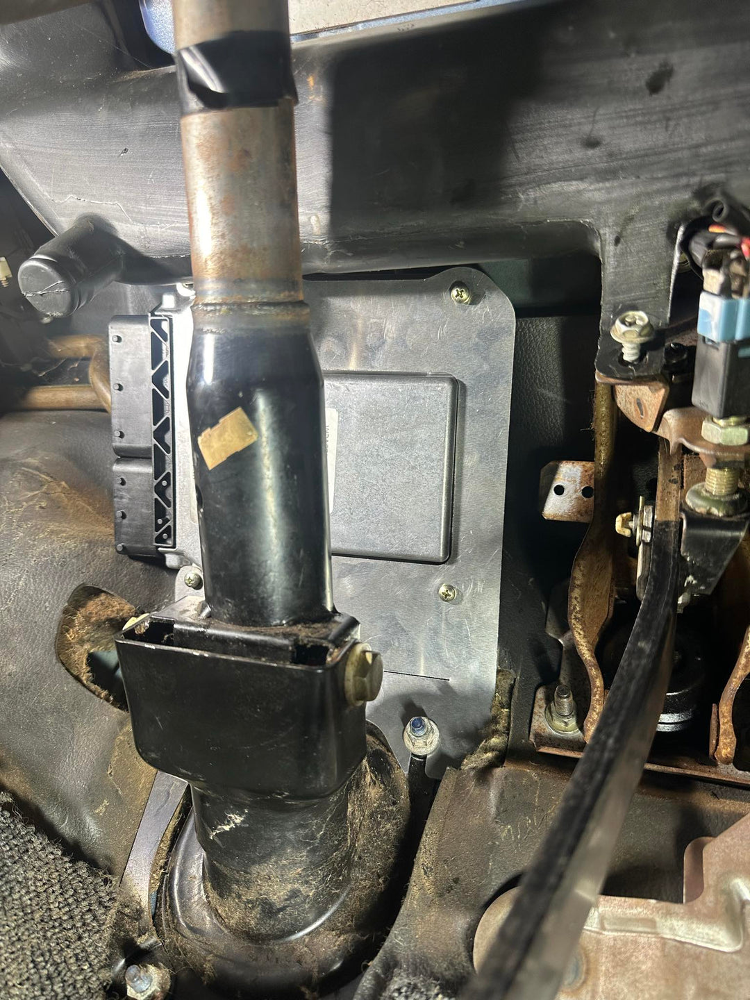 M57 EDC16 ECU Mount Bracket GU patrol
