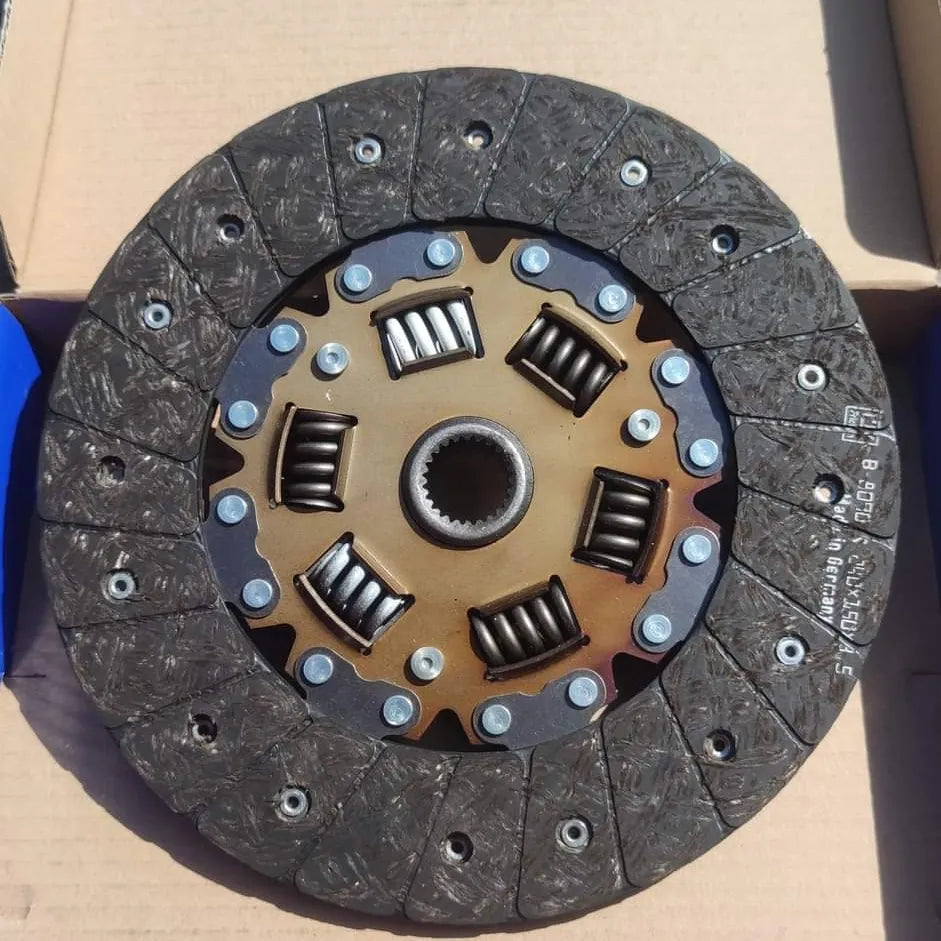 BMW 240mm Kevlar Clutch Disc to Suit ZD30 TD42 Gearbox